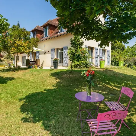 Maison Avec Piscine Privee, 3 Et Jardin Fleuri, Proche De Sarlat Et Des Sites Touristiques. - Fr-1-616-179 Holiday home *